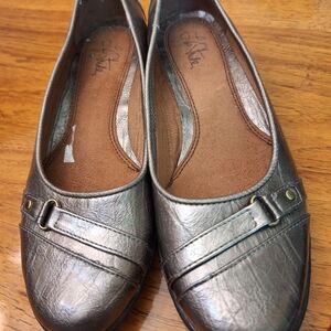 Life Stride shoes